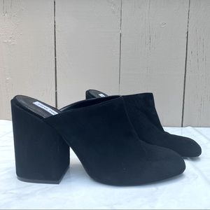 Steve Madden Black Suede Chunky Heel Mules
